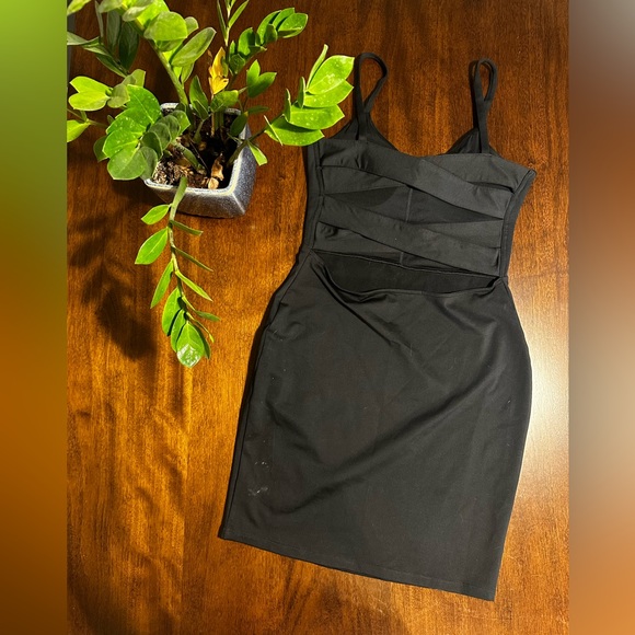 NWOT Fabletics Little Black Dress - Picture 3 of 6